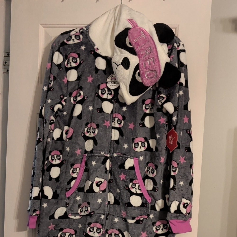 Holiday Time Gray Panda Pajama Set